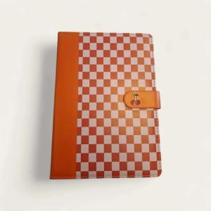VAGON CHERRY MANYETİK KAPAK  DEFTER ÇİZGİLİ