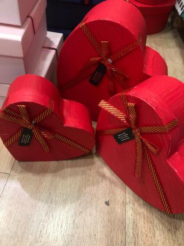 HEDİYE KUTUSU KALP BÜYÜK