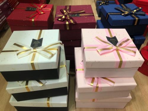 HEDİYE KUTUSU KARE BÜYÜK