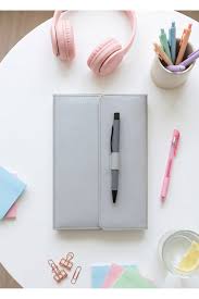 LİZY KALEMLİ DERİ KAPAKLI DEFTER 96SY ÇİZGİLİ 15*21 Satın Al - ekinkit