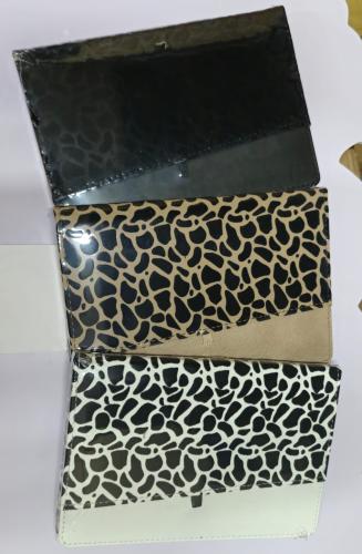 LİZY KEDİ PATİSİ DESEN KENAR BOYALI ÇİZGİLİ DEFTER CEPLİ 15*21 Satın A