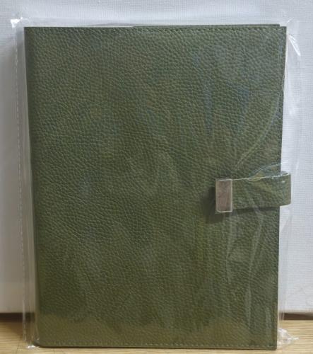 VİCTORİAS JOURNALS EXECUTİVE VEGAN DERİ  DEFTER 19*25 100 GR 176 YEŞİL YALDIZL